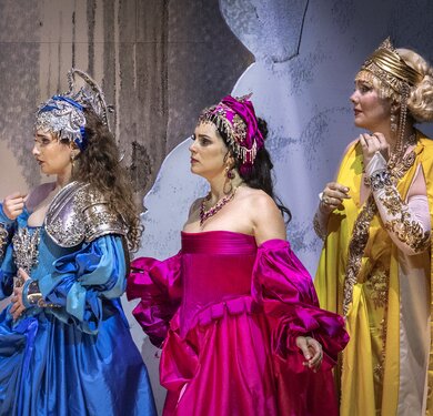 Shira Patchornik (Pallade), Jone Martínez (Venere), Sophie Rennert (Giunone)